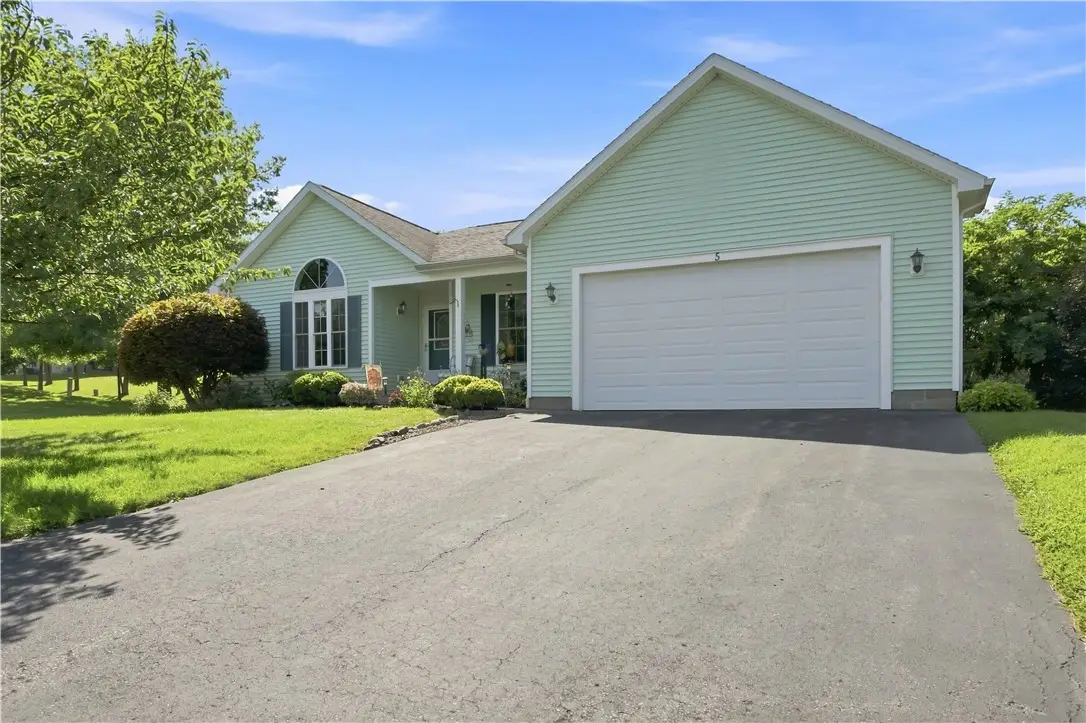 5 Wedgewood Court, Brockport, NY 14420 - #1