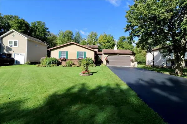 80 Reddick Lane, Rochester, NY 14624