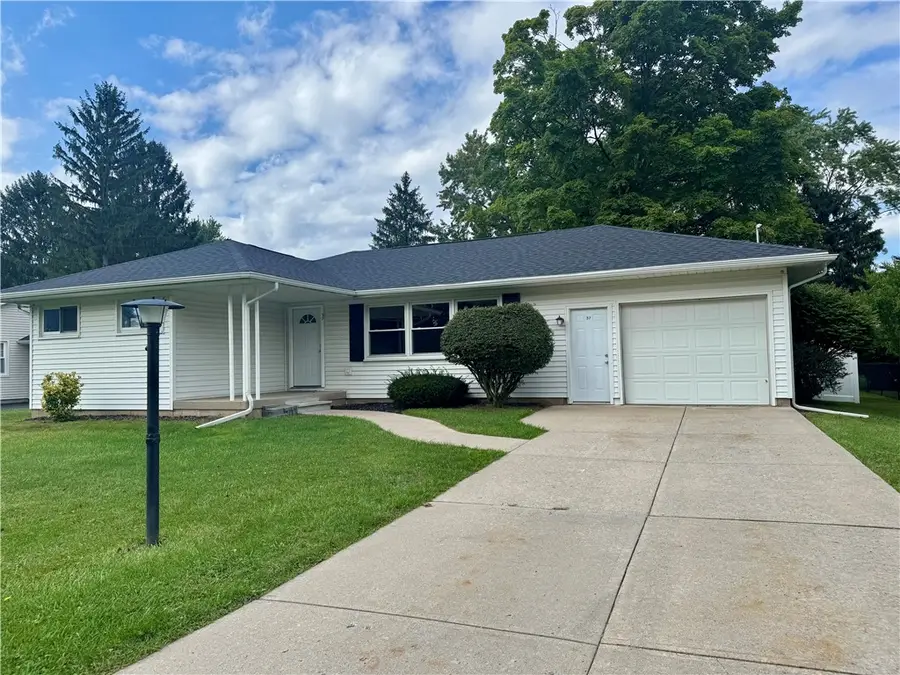 37 Highland St Extension, Auburn, NY 13021 - #2