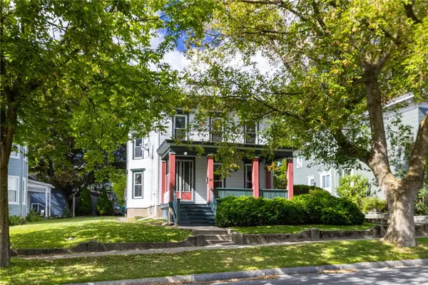 40 W Gibson Street, Canandaigua, NY 14424
