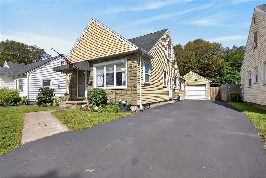 526 Winchester Street, Rochester, NY 14615 - #2