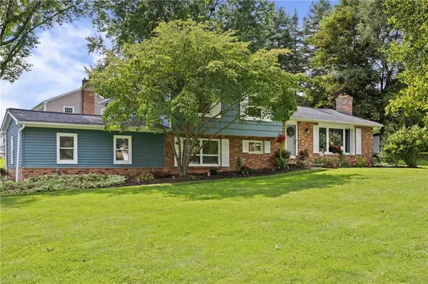 51 Southern Hills Circle, Henrietta, NY 14467