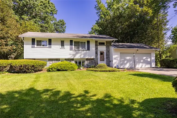 48 Old Pond Rd Road, Rochester, NY 14625