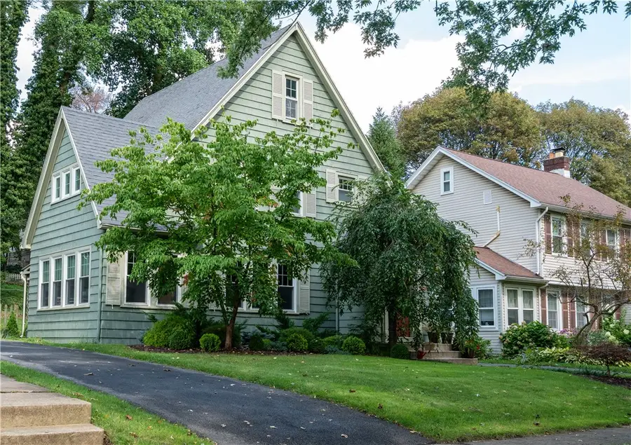 32 Castlebar Rd, Rochester, NY 14610 - #3