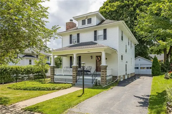 11 Maple Street, Pittsford, NY 14534