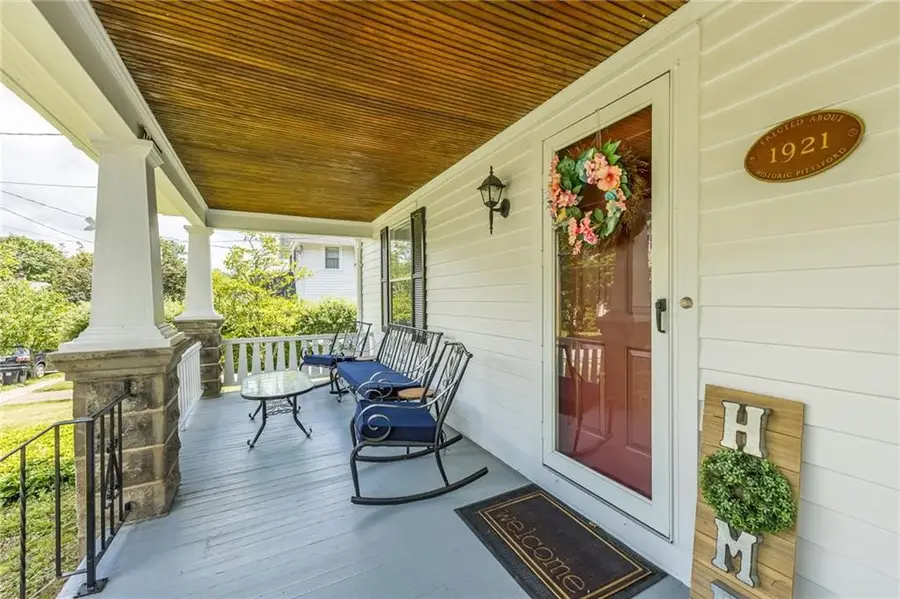 11 Maple Street, Pittsford, NY 14534 - #3