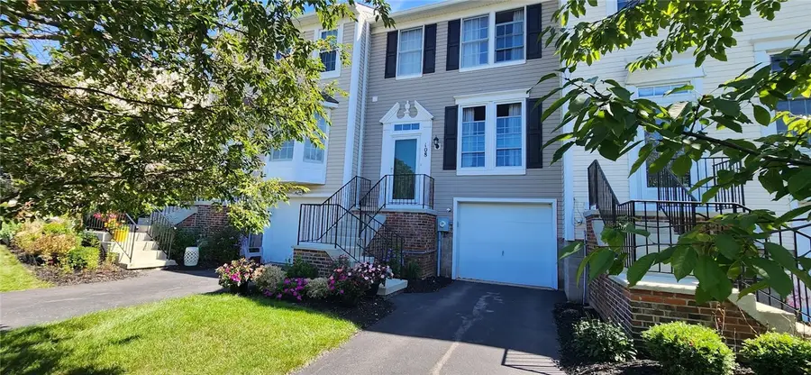 108 Courtshire Lane, Penfield, NY 14526 - #3