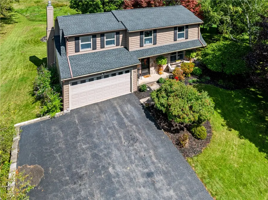 96 Beacon Hills Drive N, Penfield, NY 14526 - #3