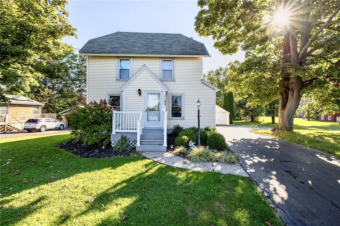 1142 Bay Rd, Webster, NY 14580 - #1