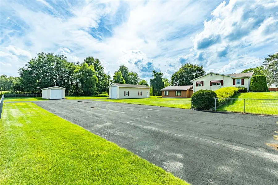 9581 Ridge Rd W Road W, Brockport, NY 14420 - #3