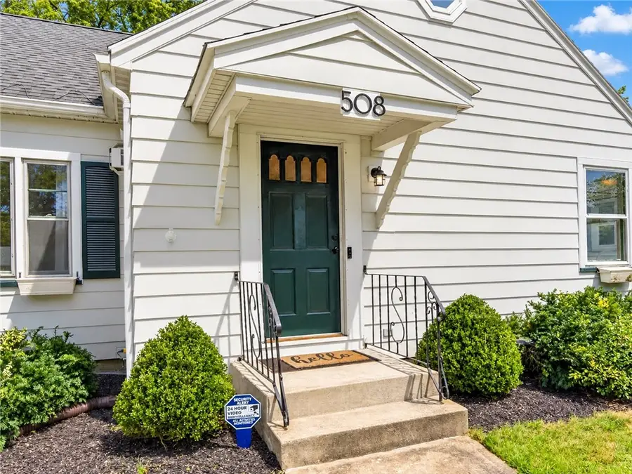 508 Roosevelt Road, East Rochester, NY 14445 - #2