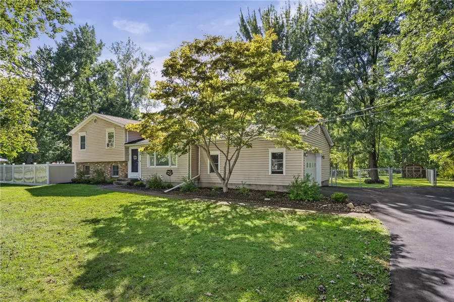 18 Burton Street, Clyde, NY 14433 - #3