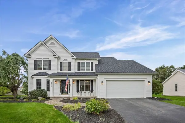 6872 Chestnut Hl, Victor, NY 14564