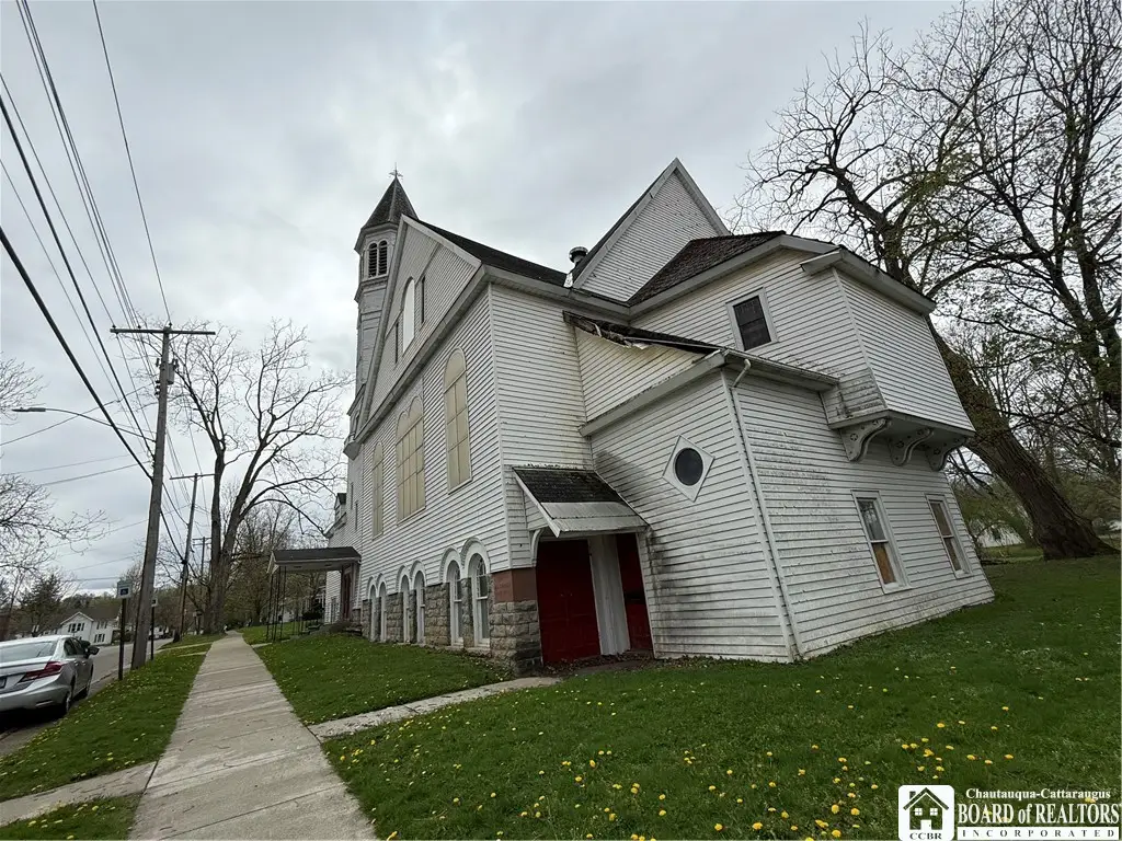 30 N Chapel Street, Gowanda, NY 14070 - #1