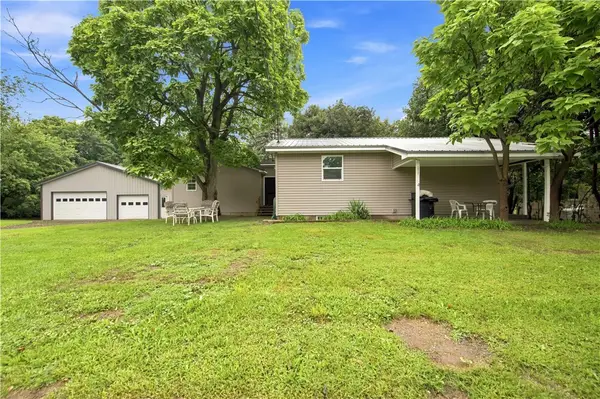 16151 Canal Road, Holley, NY 14470