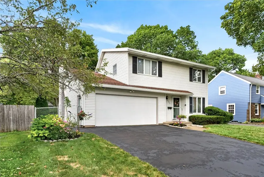 226 Somershire Drive, Rochester, NY 14617 - #2