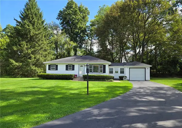 134 Creek Hill Lane, Rochester, NY 14625