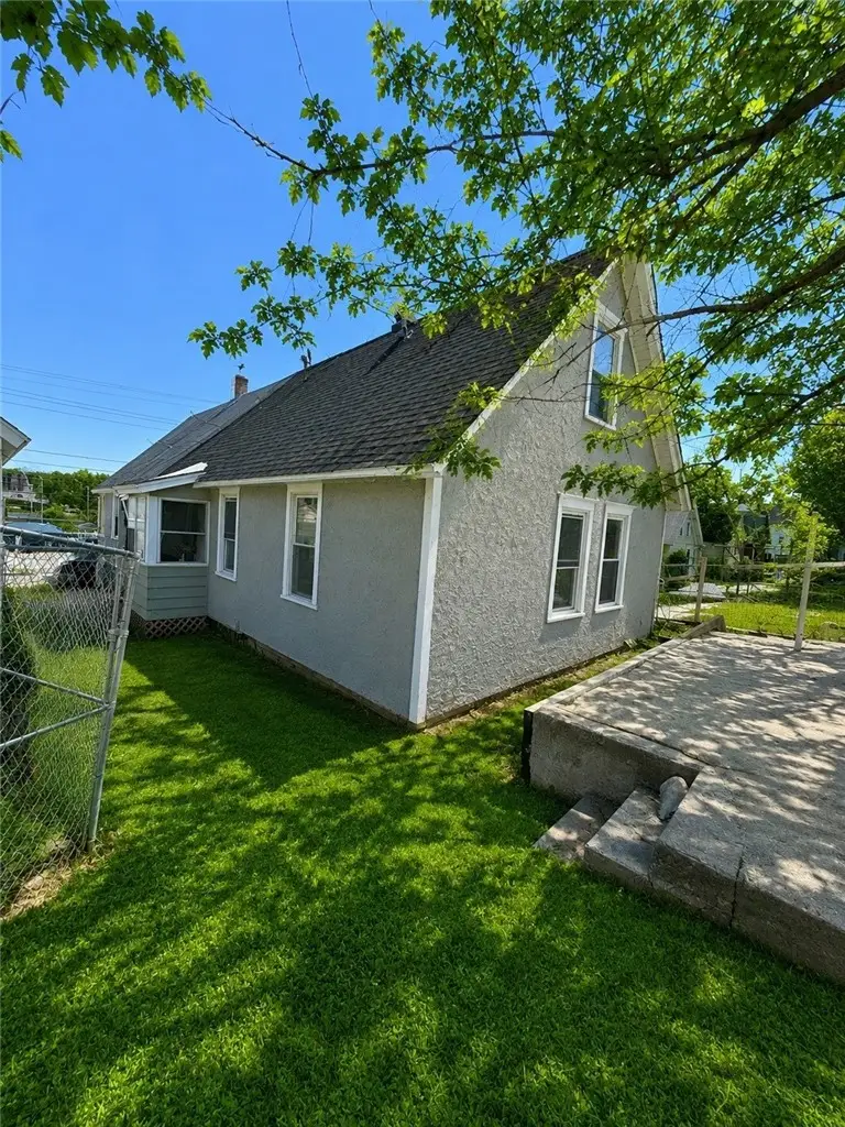 1421 Burnet Avenue, Syracuse, NY 13206 - #3