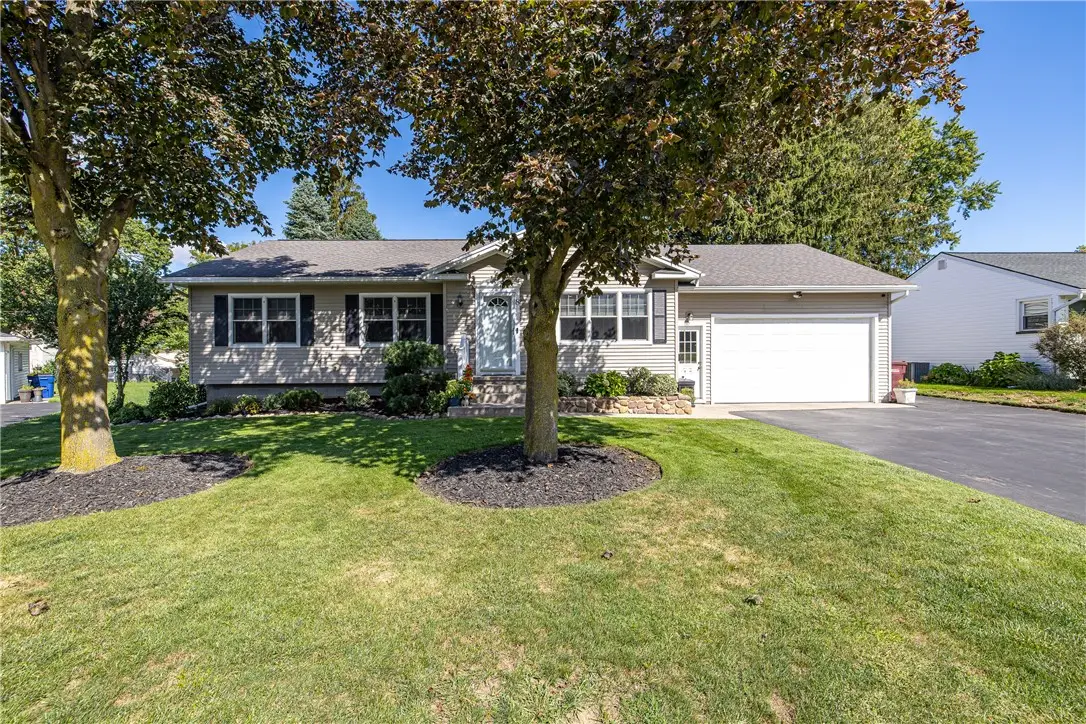 8 Nile Drive, Rochester, NY 14622 - #1