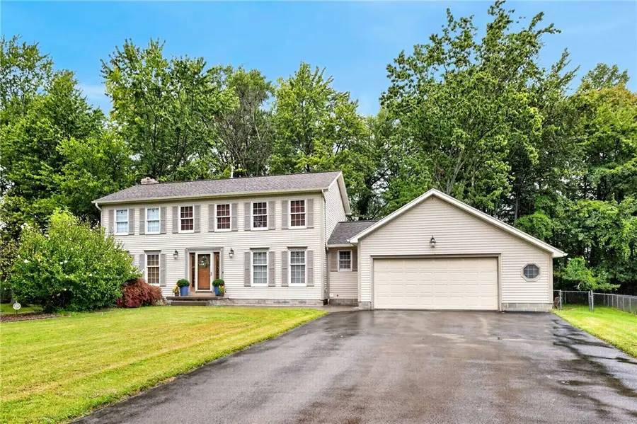 619 Galbro Circle, Webster, NY 14580 - #2