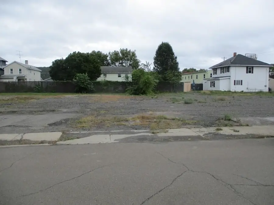 808-814 Hatch Street, Elmira, NY 14901 - #3
