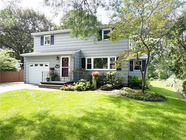 33 Meadow Drive, Rochester, NY 14618