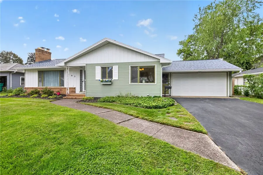 105 Pine Tree Lane, Rochester, NY 14617 - #2