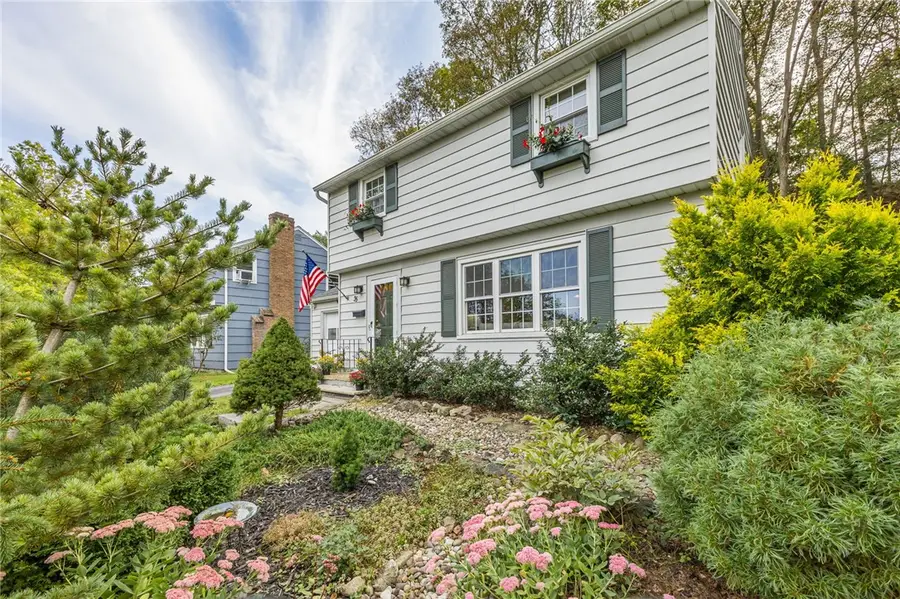35 Gregory Hill Rd, Rochester, NY 14620 - #2