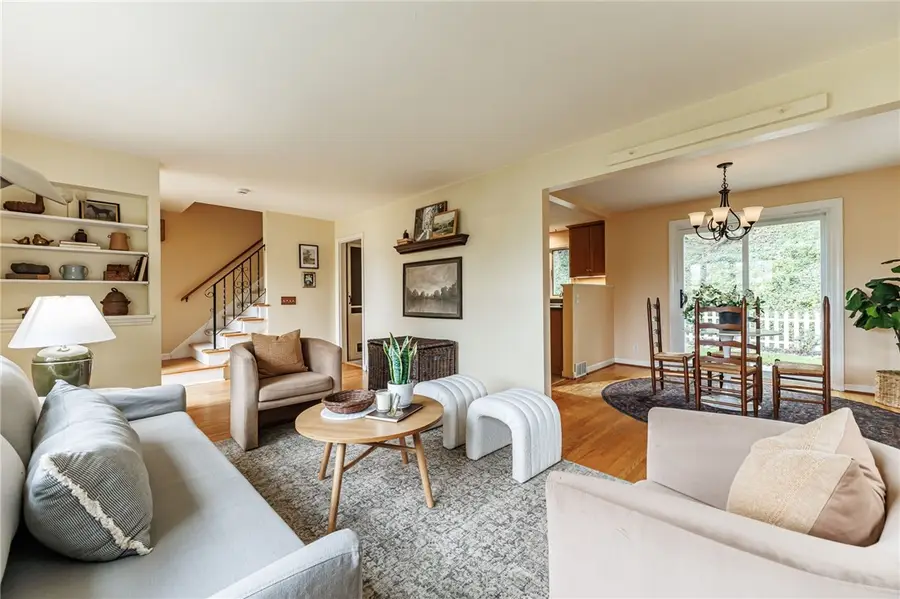 35 Gregory Hill Rd, Rochester, NY 14620 - #3