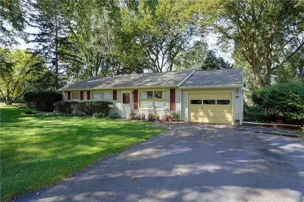 20 Cullens Run, Pittsford, NY 14534