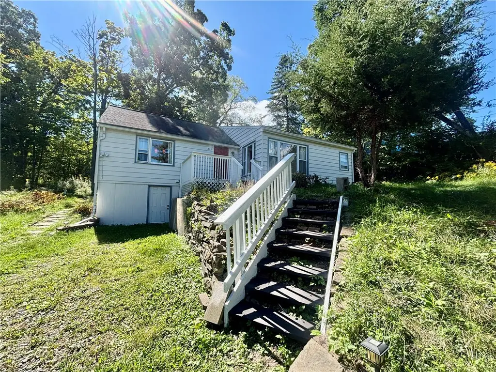 215 King Road E, Ithaca, NY 14850 - #1