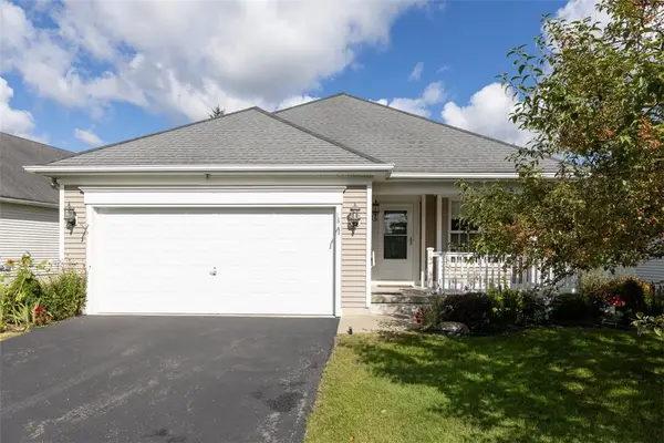 18 Creek Walk, Buffalo, NY 14227