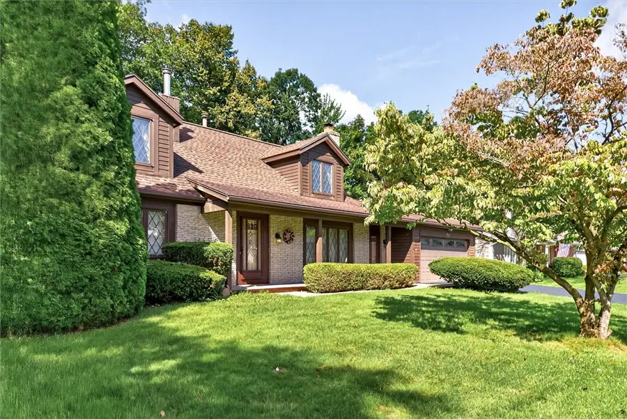 81 Burlwood Drive, Greece, NY 14612 - #3
