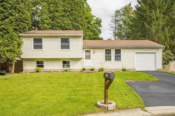 1539 Bluestem Court, Walworth, NY 14568