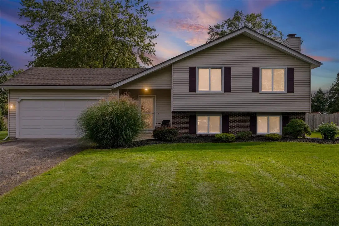 105 Laura Lane, Brockport, NY 14420 - #1