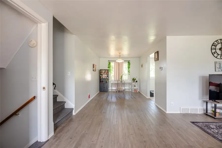 585 Meadowbriar Road, Rochester, NY 14616 - #3