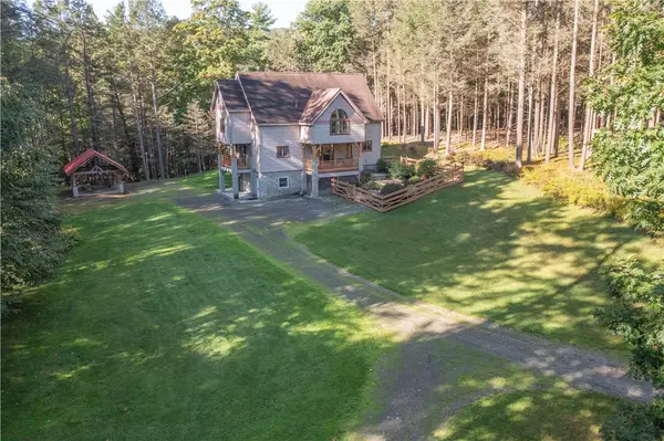 7223 Clement Road, Naples, NY 14512