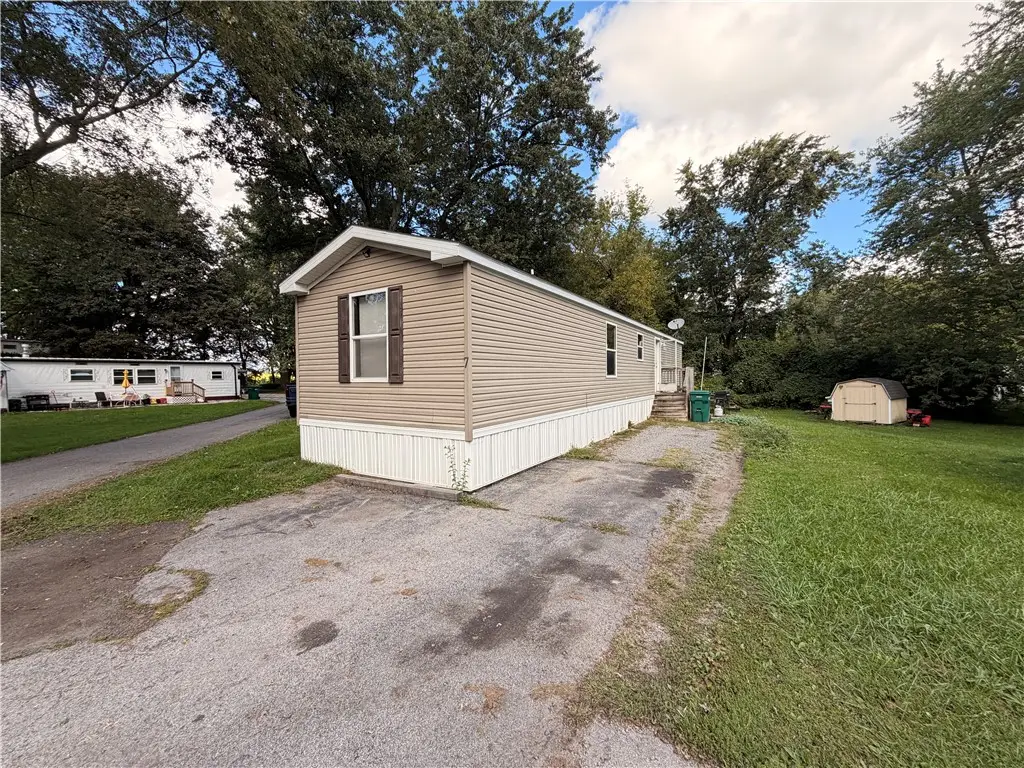 7 Crystal Lane, Batavia, NY 14020 - #1