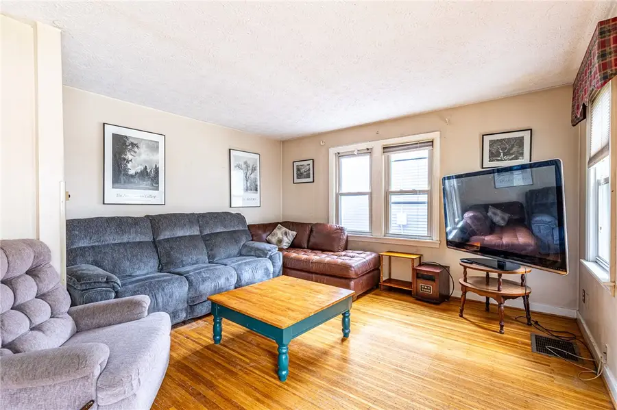909 Whitlock Road, Rochester, NY 14609 - #2