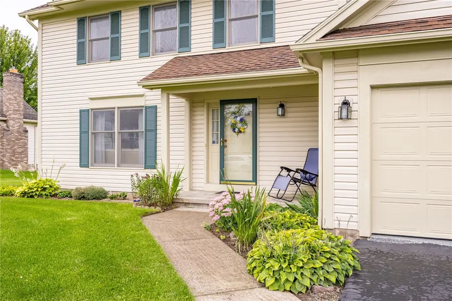 131 Chelsea Meadows Drive, West Henrietta, NY 14586 - #2
