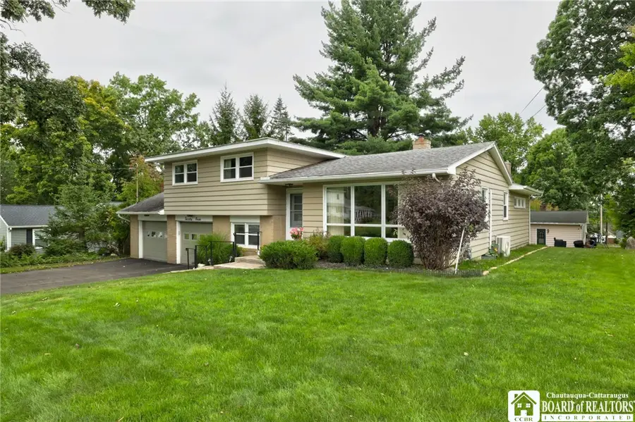 24 Hilldale Avenue, Jamestown, NY 14701 - #2
