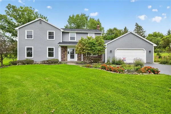 18 Locke Drive, Pittsford, NY 14534