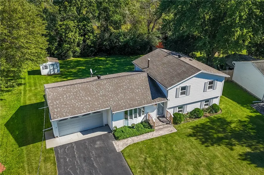 69 Cedarhurst Drive, West Henrietta, NY 14586 - #2