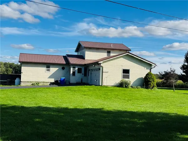 15352 E Barre Road, Holley, NY 14470