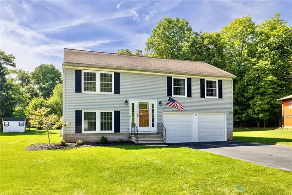 66 Reddick Ln, Rochester, NY 14624