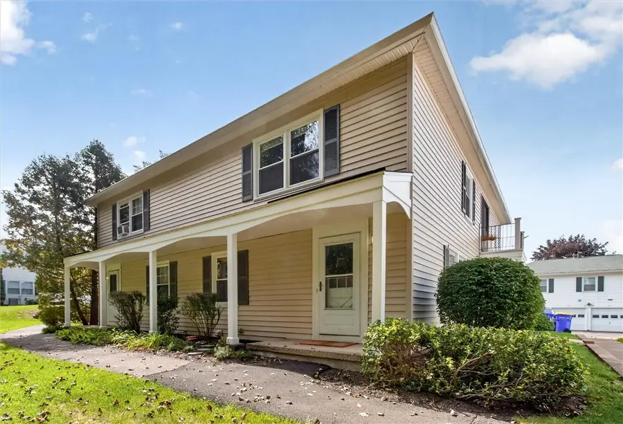 38 Falcon Lane E, Fairport, NY 14450 - #3