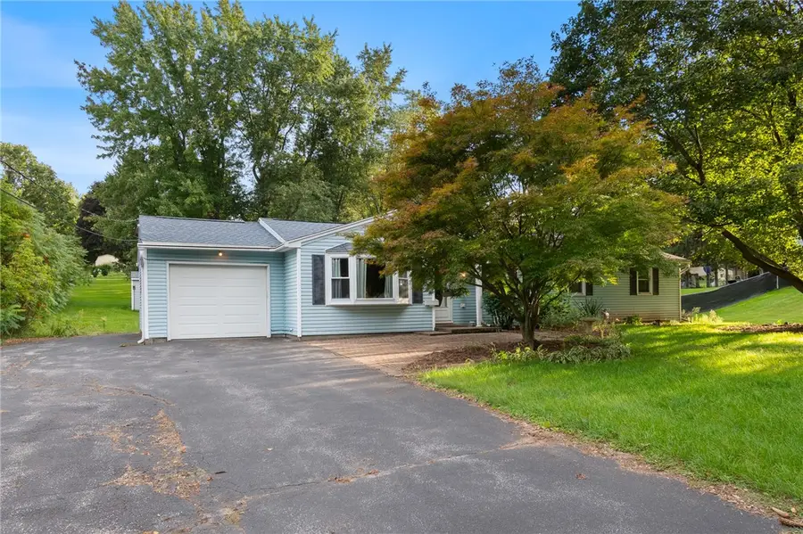 2326 Vandy Drive, Palmyra, NY 14522 - #2