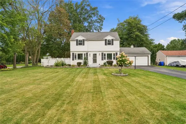 48 Holmes Road, Rochester, NY 14626