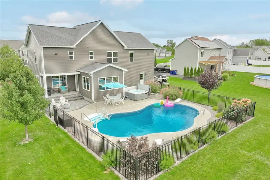 7657 Misty Way, Ontario, NY 14519 - #2