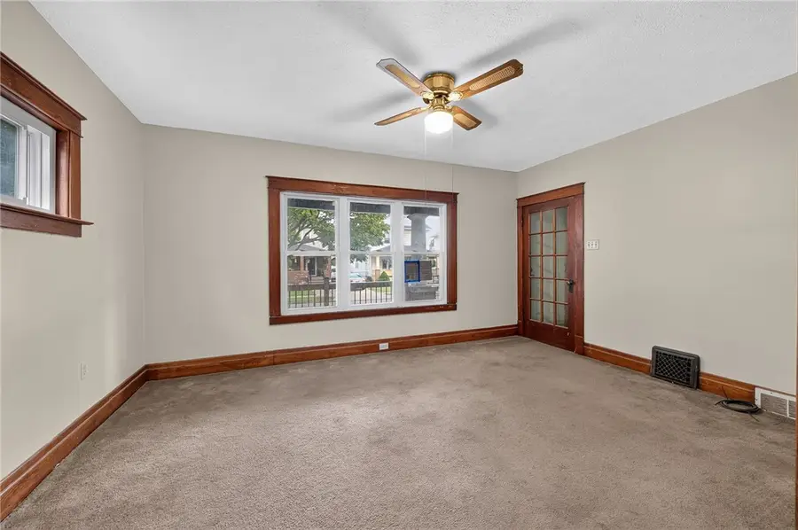 2422 South Avenue, Niagara Falls, NY 14305 - #3